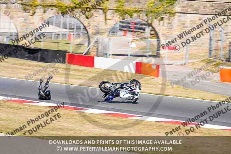 donington no limits trackday;donington park photographs;donington trackday photographs;no limits trackdays;peter wileman photography;trackday digital images;trackday photos